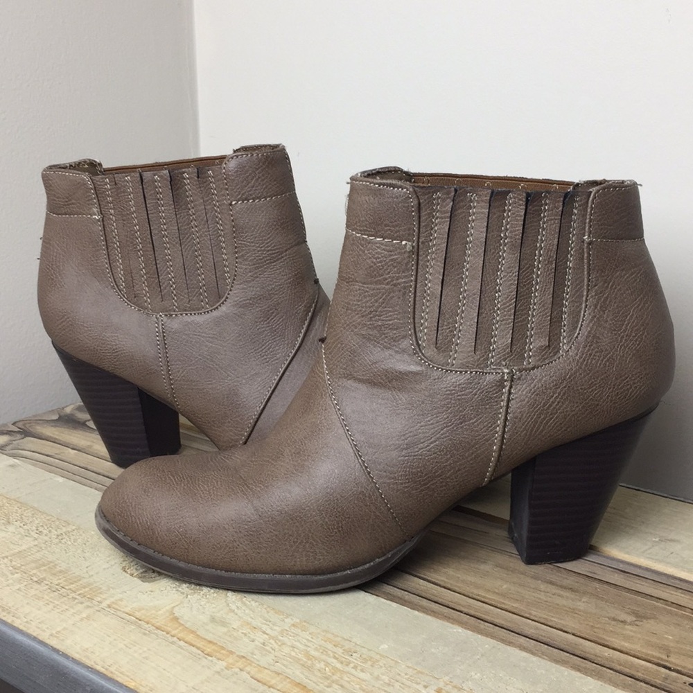 Women’s ankle boots